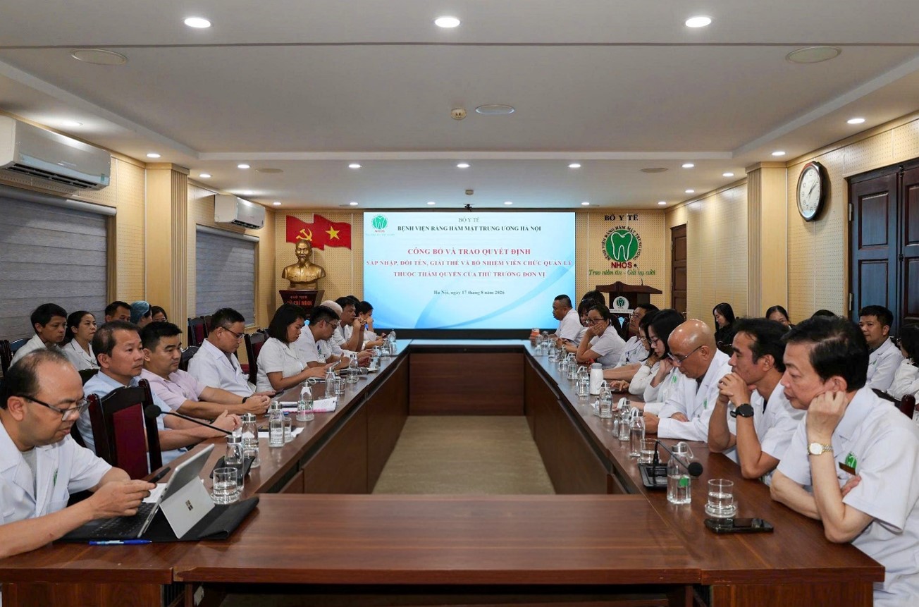 Toàn cảnh buổi công bố